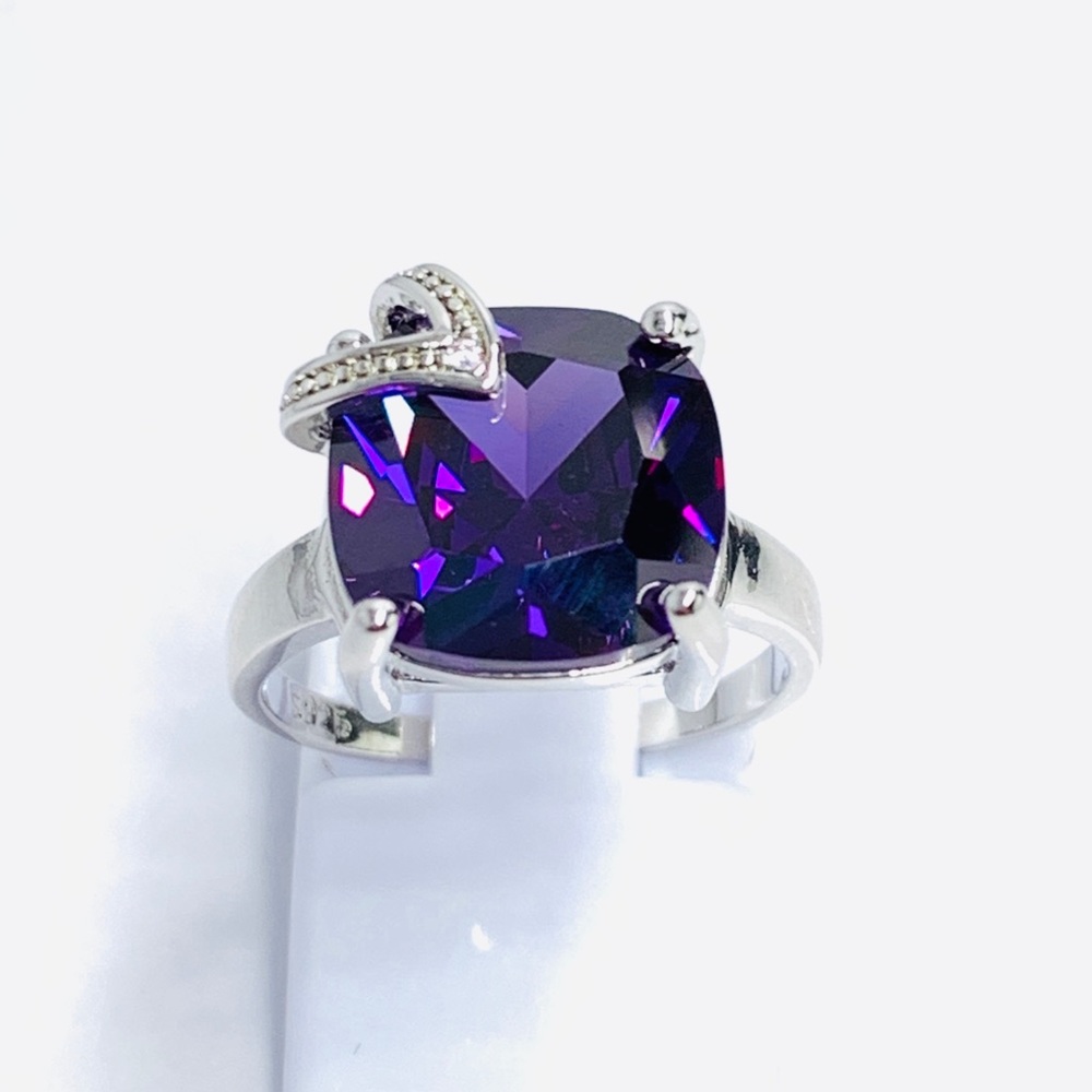 🌟Host Pick🌟 Amethyst Silver Ring - Picture 2 of 6